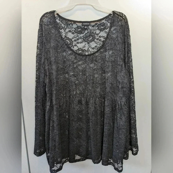 TORRID Black women top Transparent size 2 in GREAT used condition! - Picture 8 of 13